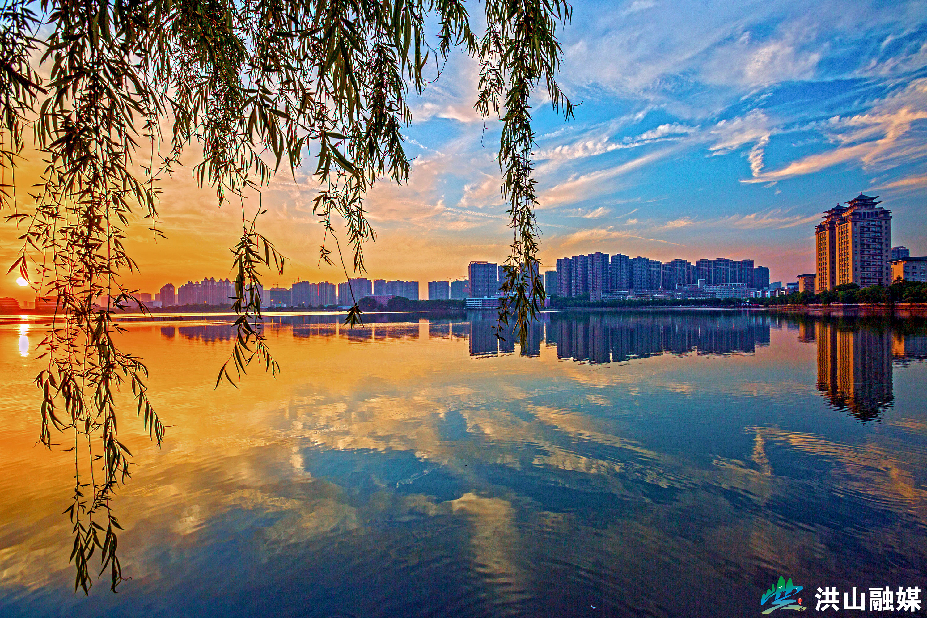南湖霞满天 - 武汉市洪山区人民政府门户网站